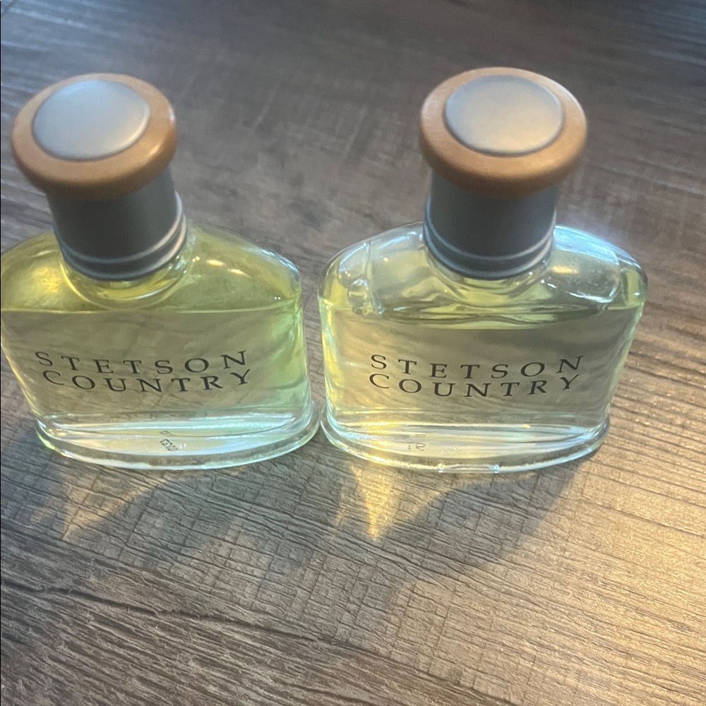 Stetson Country Fragrance with Gold Cap